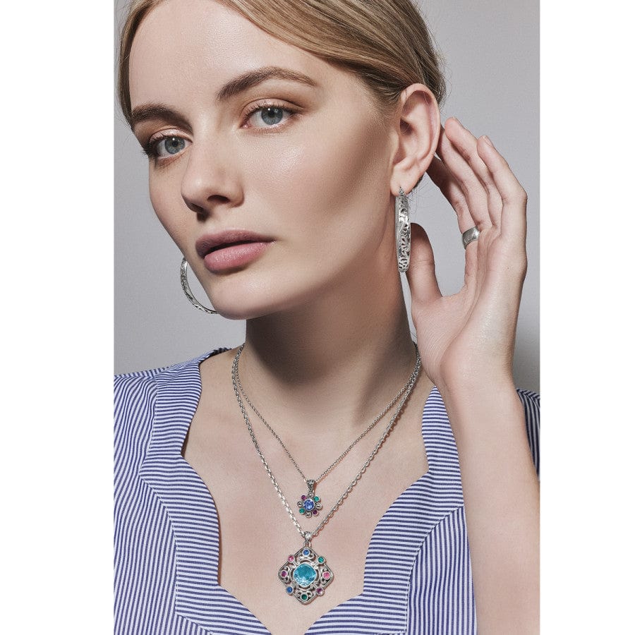  Elora Gems Flower Necklace