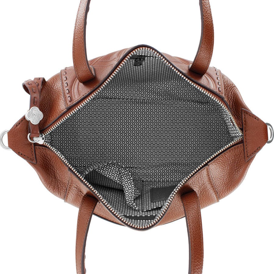  Janelle Satchel