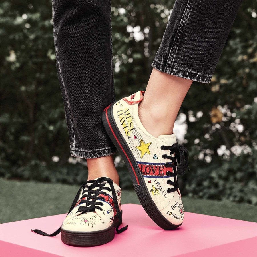  Scoop Sneakers