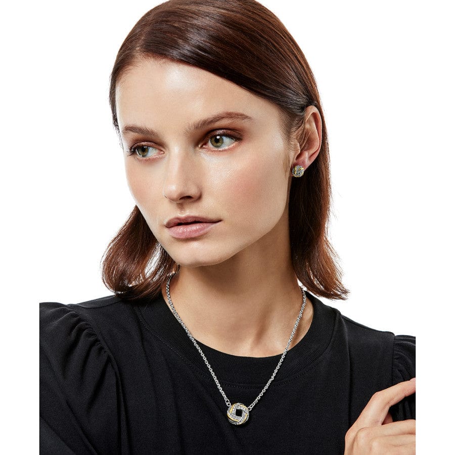  Tres Twist Necklace
