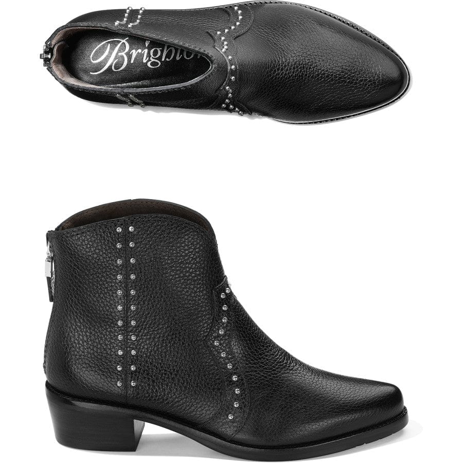  Wonder Boots